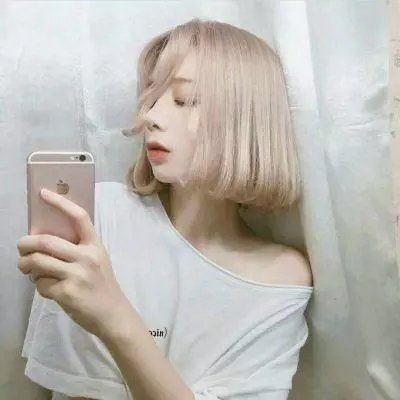 橙色女孩